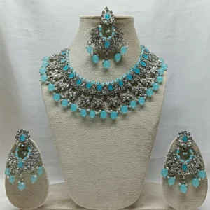 Exquisite Silver-Tone Choker Necklace Set