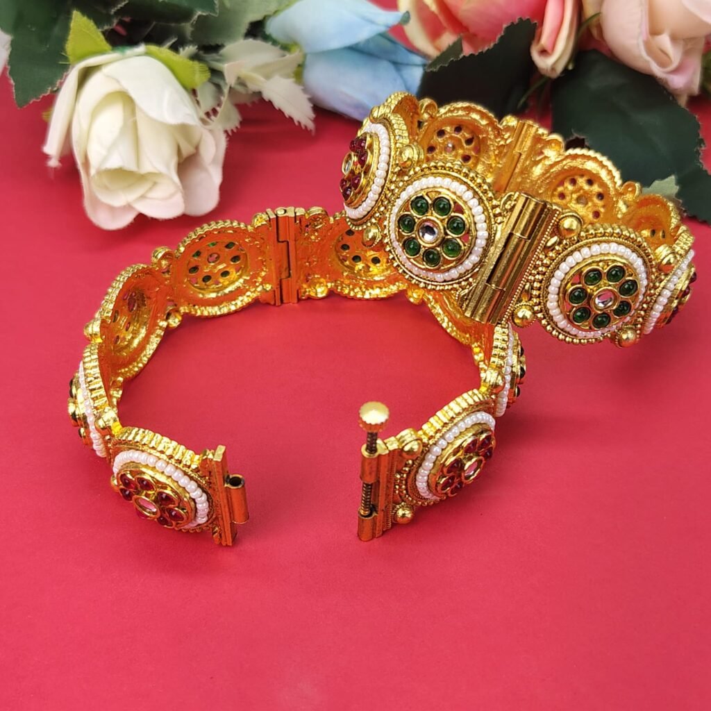 Rajwadi Style Openable Brass Kada Set