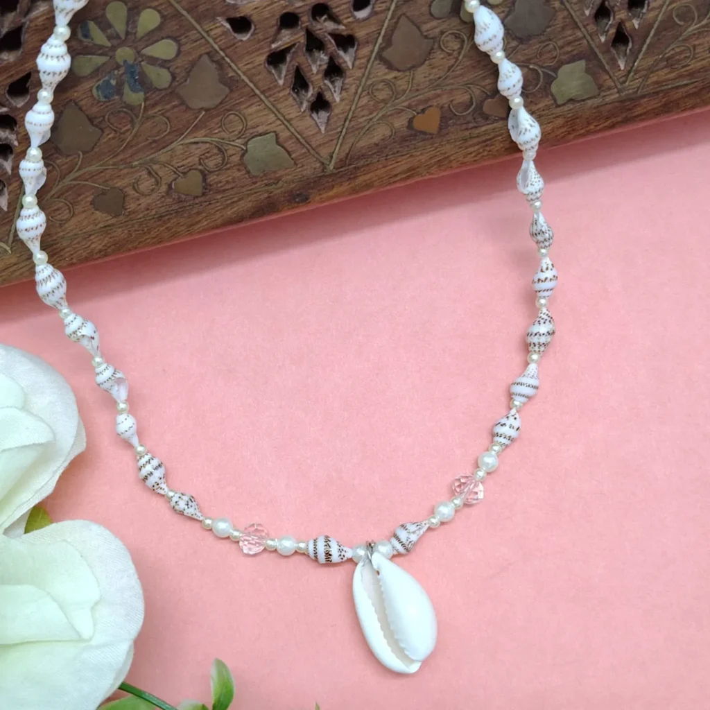 Handcrafted Beach Style Shell Necklace