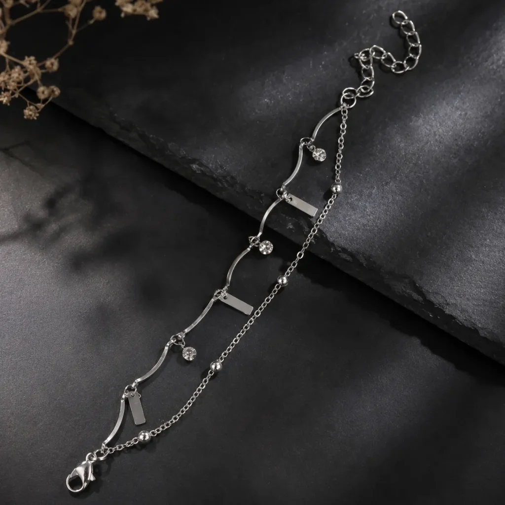 Minimalist Silver-Tone Wave Design Anklet
