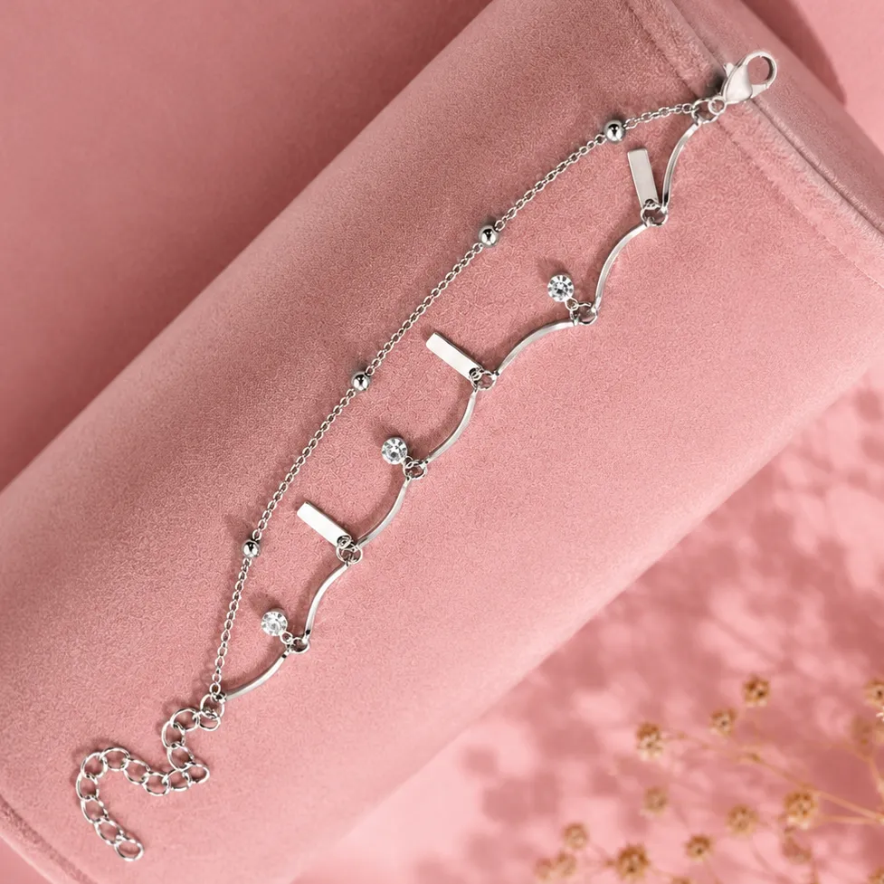 Minimalist Silver-Tone Wave Design Anklet