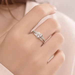 Women's Silver-Tone Heart Adjustable Ring