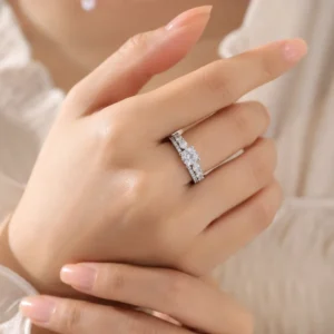 Sparkling Solitaire Cubic Zirconia Design Ring